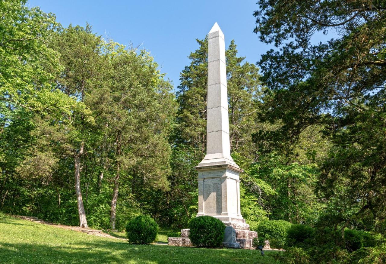 Отель Blue Licks Battlefield State Park Carlisle Экстерьер фото